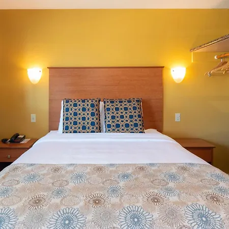 Nordic Inn And Suites-3