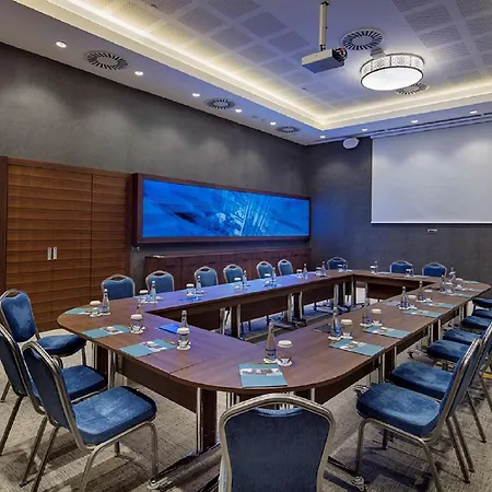 Hilton Garden Inn Izmir Bayrakli-2