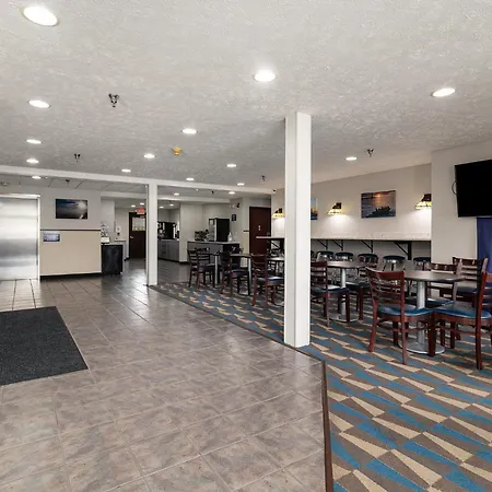 Microtel Inn And Suites Manistee-3