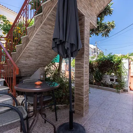 Porta Nova Guesthouse By R-Tex-3