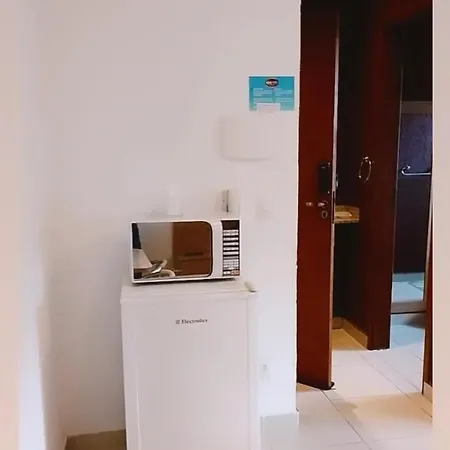 Pippo Suites Guarujá-2