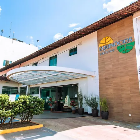 Hotel Equinocios Executive-3