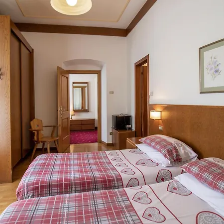 Hotel Pinzolo-Dolomiti-3