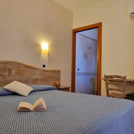 Hotel Delle Isole-3