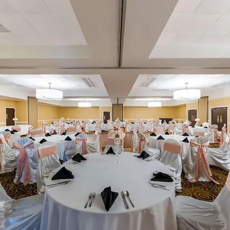 Clarion Hotel San Angelo Near Convention Center-3