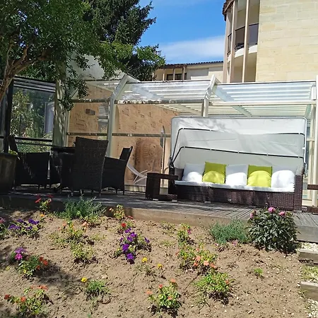 Clos La Boetie & Spa-2