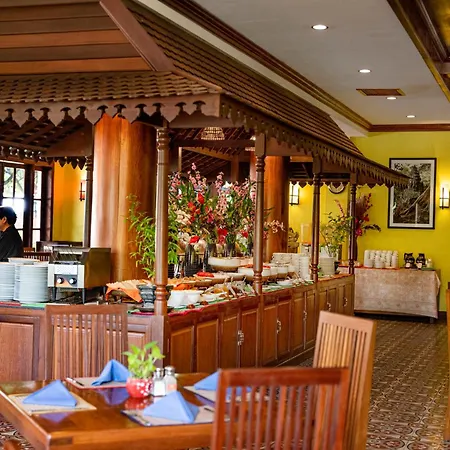 Royal Crown Hotel & Spa-3