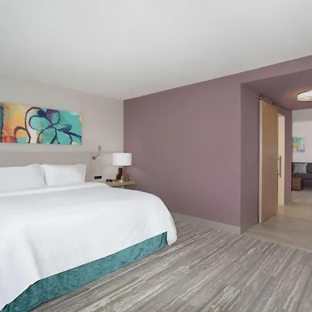 Hilton Garden Inn Omaha Aksarben Village-2