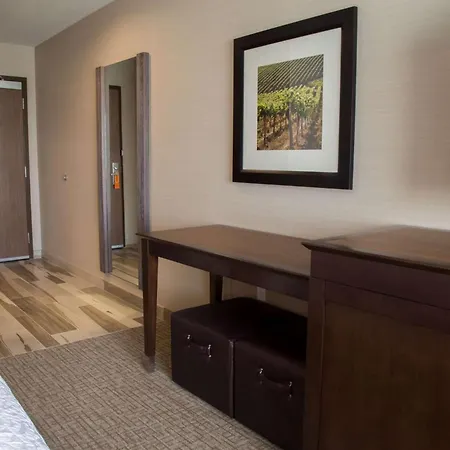 Hampton Inn & Suites Murrieta Temecula-2