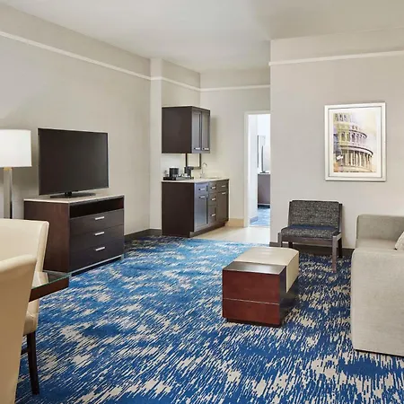 Embassy Suites By Hilton Alexandria Old Town-3