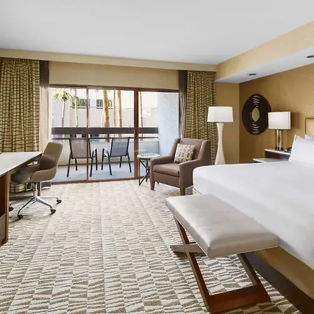 Hilton Phoenix Airport-3