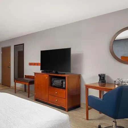Hampton Inn Medford-2