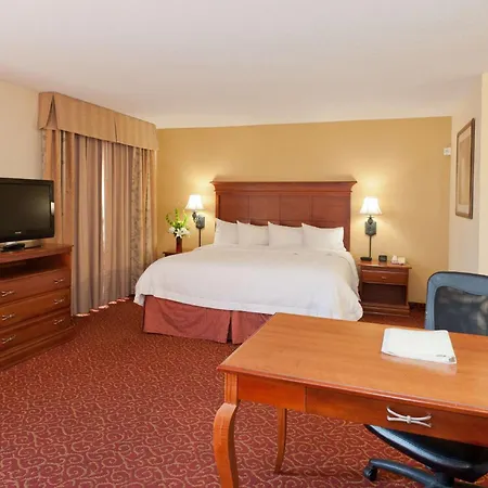 Hampton Inn & Suites Mccomb-3