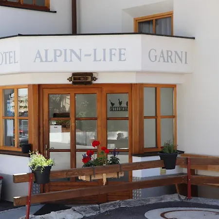 Aparthotel Alpin Life-3