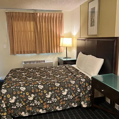 Columbus Motor Inn-3