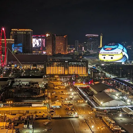 Penthouse Suite With Strip View At The Signature At Mgm Grand-2