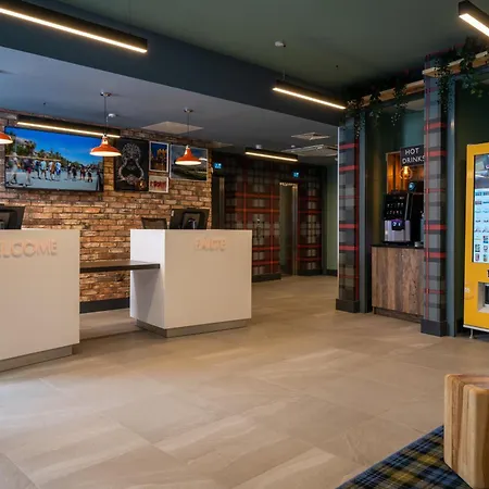 Easyhotel Dublin-3