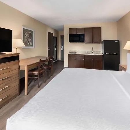 Wingate By Wyndham Troy-3