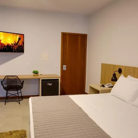 Flipper Hotel-2