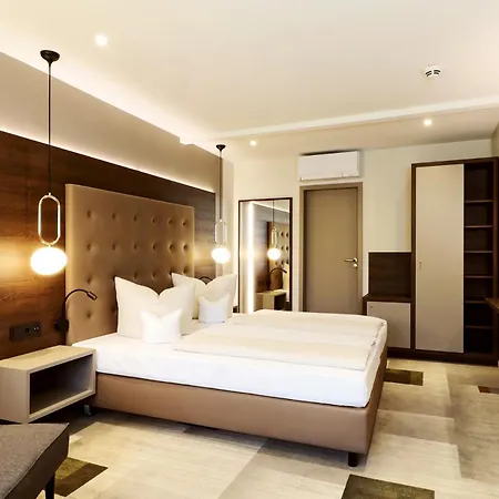 Hotel Goldene Rose-3
