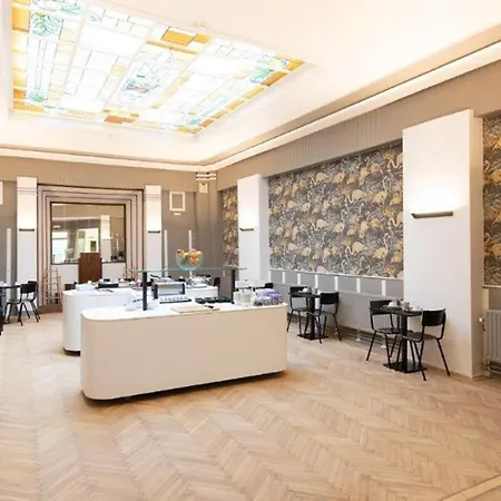 Hotel Louisa-2