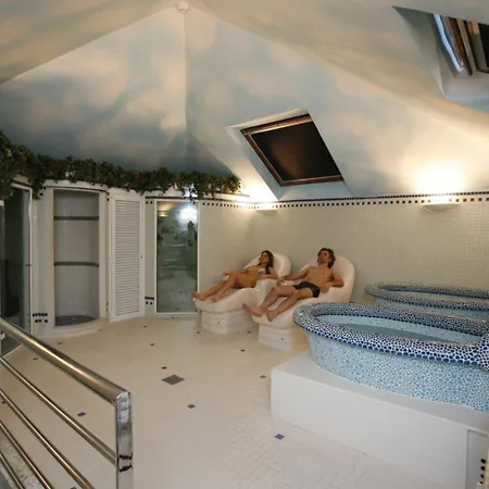 Gran Hotel Balneario De Puente Viesgo-2