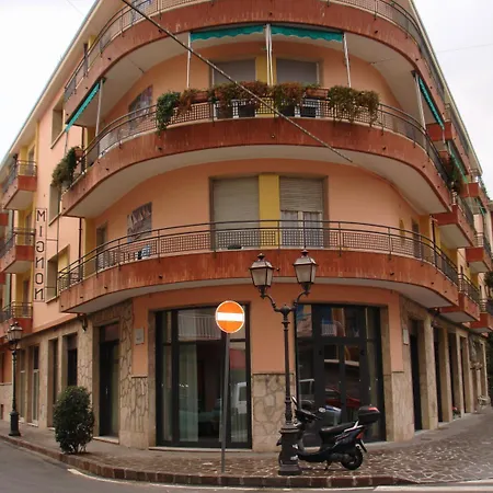 Hotel Mignon-2