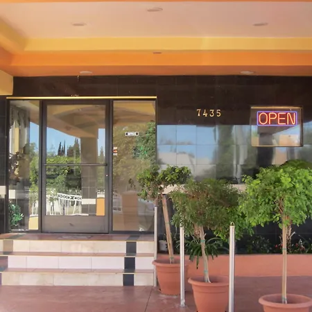 Starlight Inn Canoga Park-2