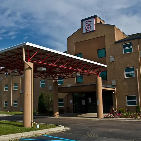 Travelodge By Wyndham Romulus Detroit Airport-3