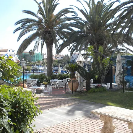 Arathena Rocks Hotel-3