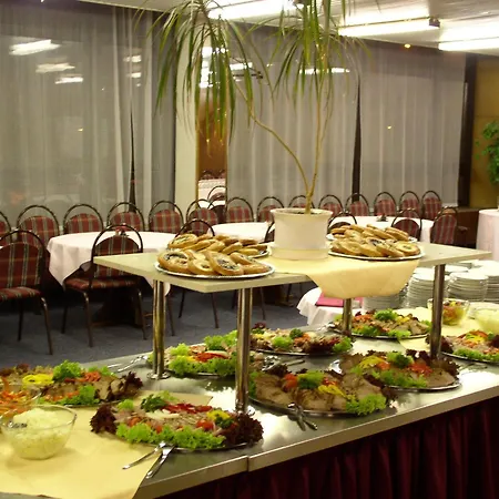 Hotel Krystal-3
