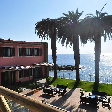 Residence Tre Palme-2