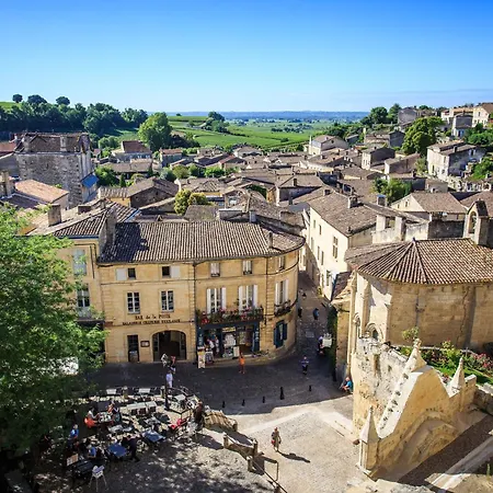 Maison De La Tour-3