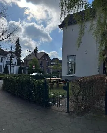 Luxe Kamer In Stadsvilla, Gratis Parkeren!-2