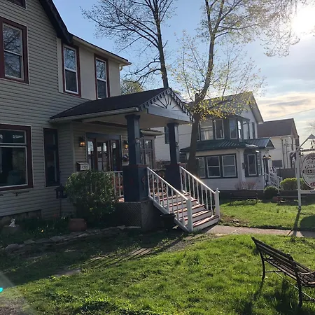 Blue Gables Bed&Breakfast-3