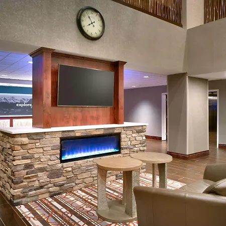Hampton Inn & Suites Pocatello-3