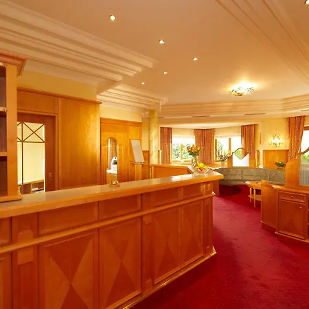 Landhotel Häuserl im Wald-2