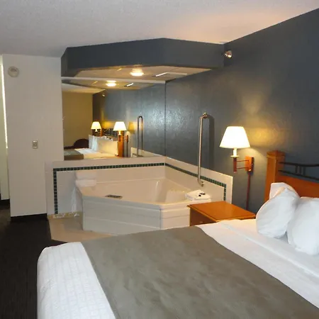 Baymont By Wyndham Owatonna-3