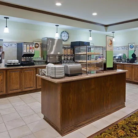 Country Inn & Suites By Radisson, Minot, Nd-2