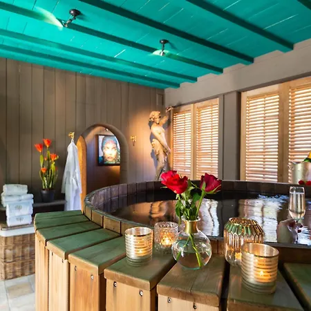 Exclusive Suites The Secret Garden-2
