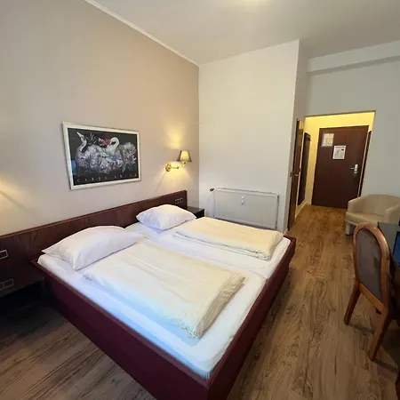 Central Hotel-3