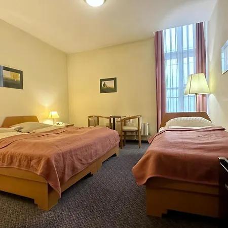 Very Central Apartments, 5 Min To City Center, No Reception-2
