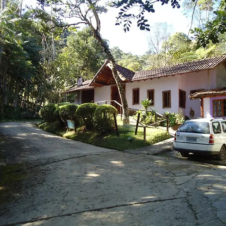 Spa e Hotel Fazenda Gaura Mandir-3