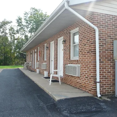 Red Rose Motel-2