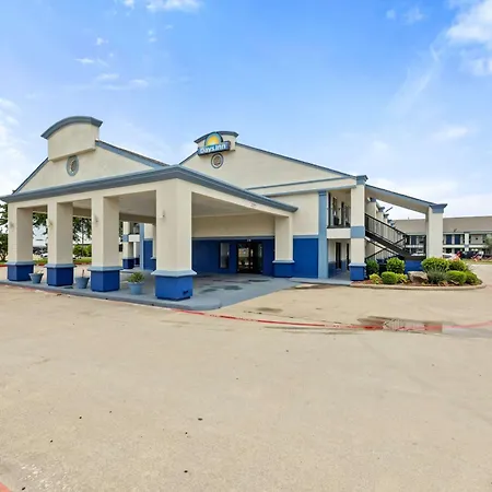Days Inn By Wyndham Mckinney-2