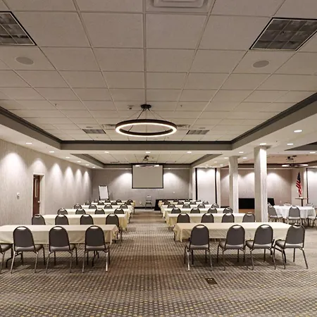 Holiday Inn Quincy By Ihg-2
