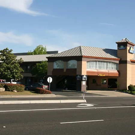 Days Inn By Wyndham Rocklin/Sacramento-3