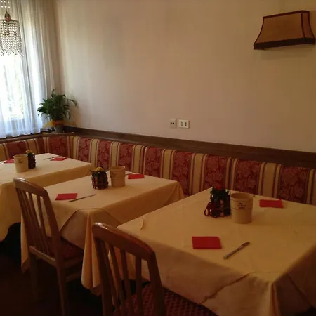 Hotel Daniela-3