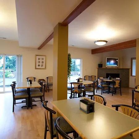 Inn At Wecoma-2