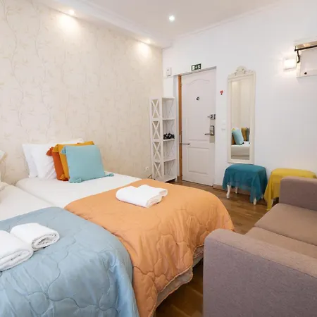 Sweet Suites Guesthouse Close To Famous Avenue Liberty-2
